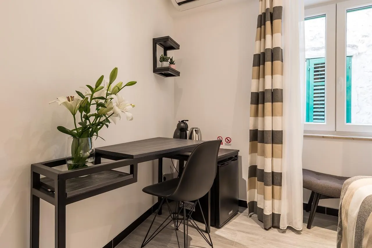Guesthouse Main Square Split 4*,  Chorvatsko